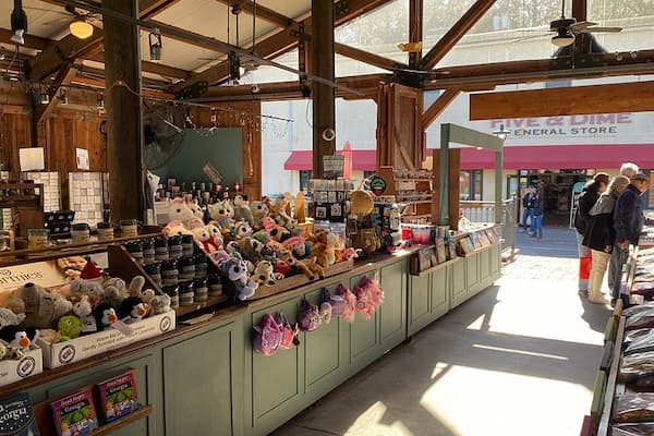 River Street Market Hall with local artisans and craft vendors selling handmade goods and gifts