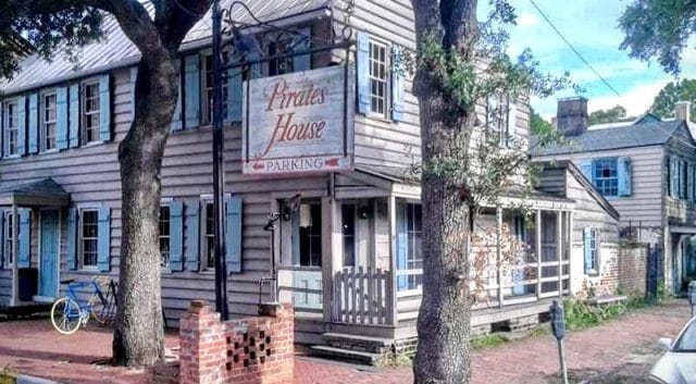 The Pirates' House historic Savannah restaurant near the riverfront
