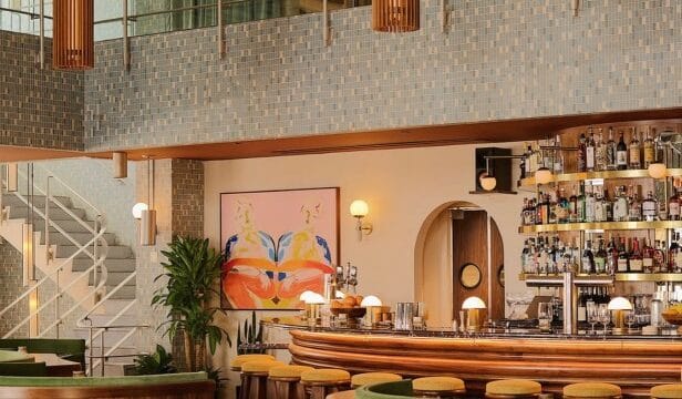 Bar