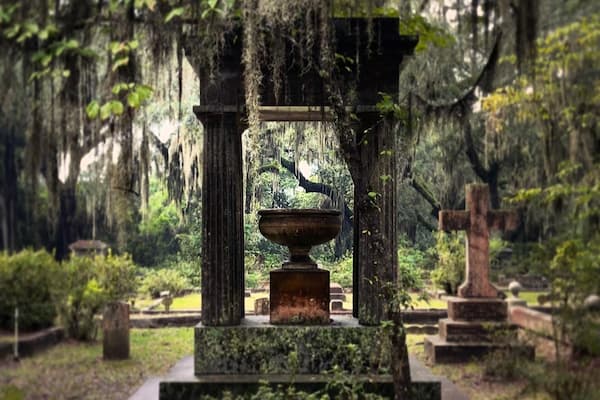 Graff and Middleton family tombs with elaborate Victorian sculpture and architectural detail